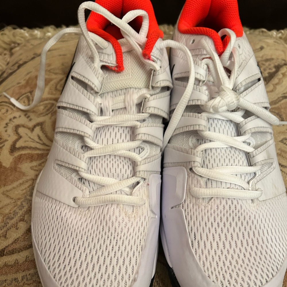 Nike tennis sneakers